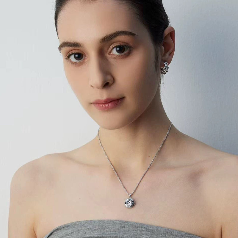 Persimmon Flower Necklace