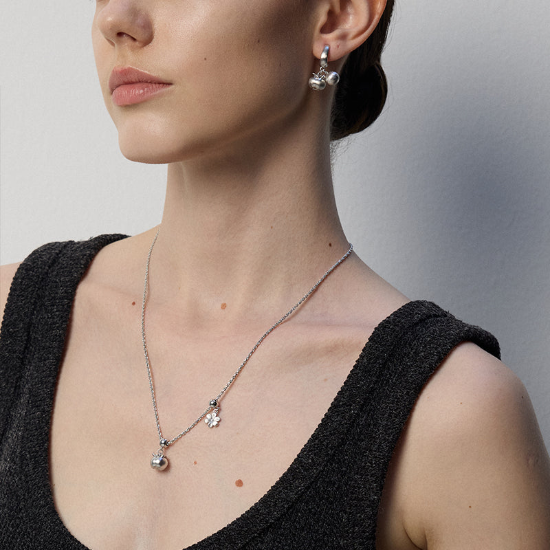 Small Persimmon Necklace