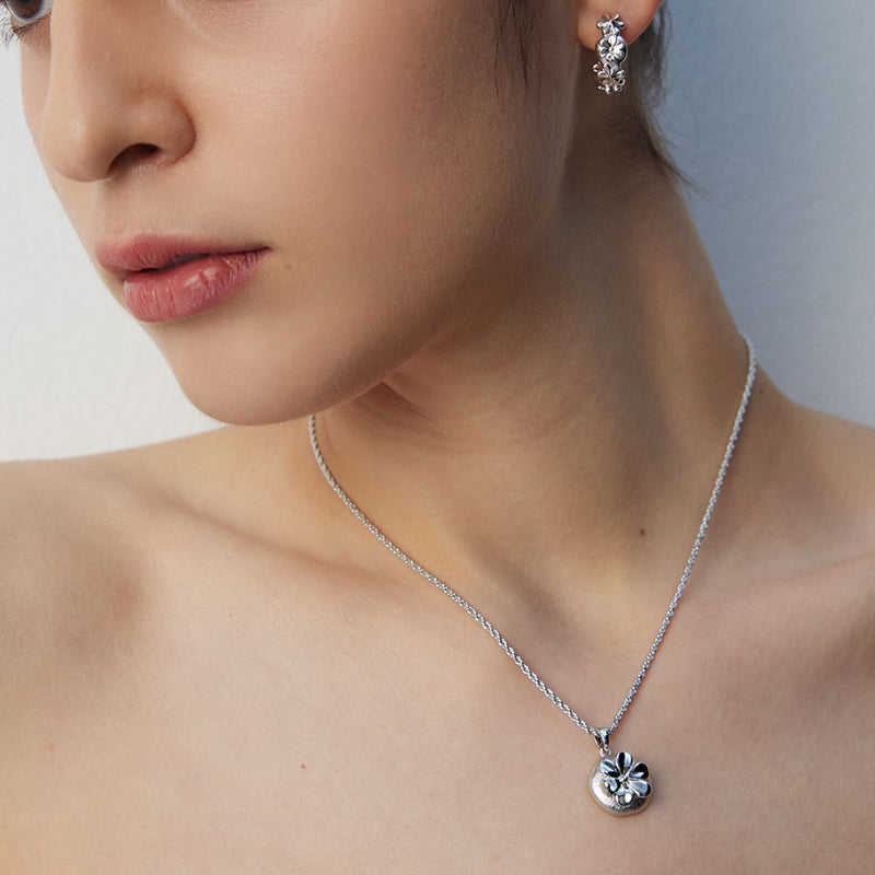 Persimmon Flower Necklace