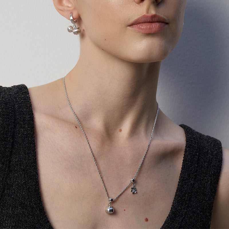 Small Persimmon Necklace